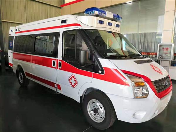 高青县福特V362救护车